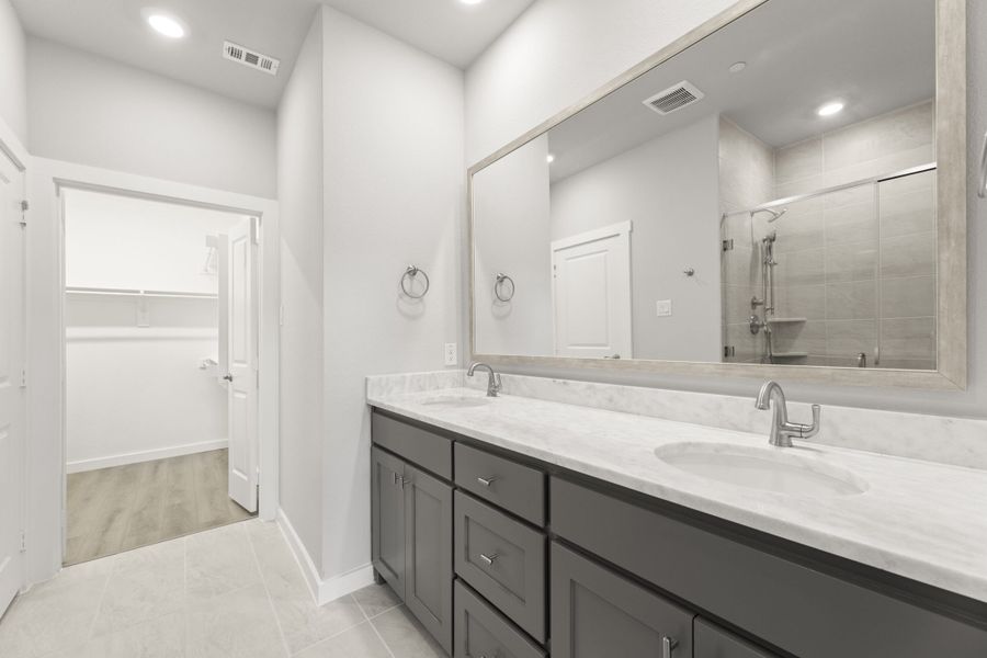 Furnished interior view inside a new home in Woodbridge Villas, Wylie (Image 10). Furnished interior view inside a new home in Woodbridge Villas, Wylie (Image 10).