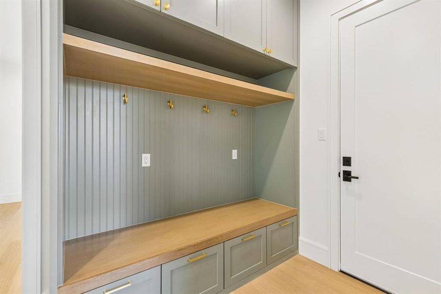 Furnished interior view inside a new home in , Dallas (Image 28).