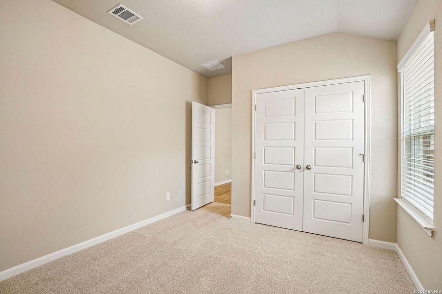 Spacious, unfurnished interior of a new home in Sagebrooke - Premier Series, San Antonio (Image 29).