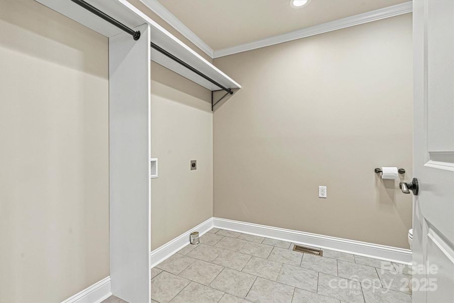 Laundry Room/Half Bath View Laundry Room/Half Bath View