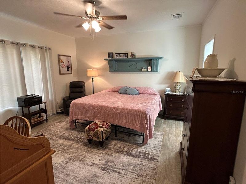 Furnished interior view inside a new home in , Lake Placid (Image 13).