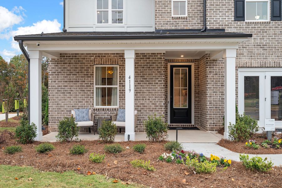 Representative exterior details of a home built from the Woodwright by Tri Pointe Homes in Alton Creek, Mint Hill (Image 3).