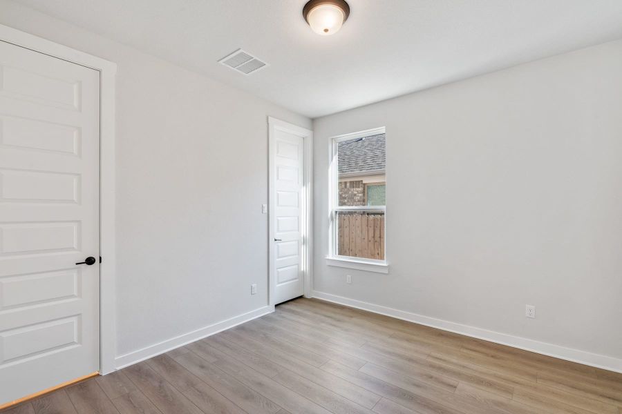 Spacious, unfurnished interior of a new home in Flora, Hutto (Image 19).