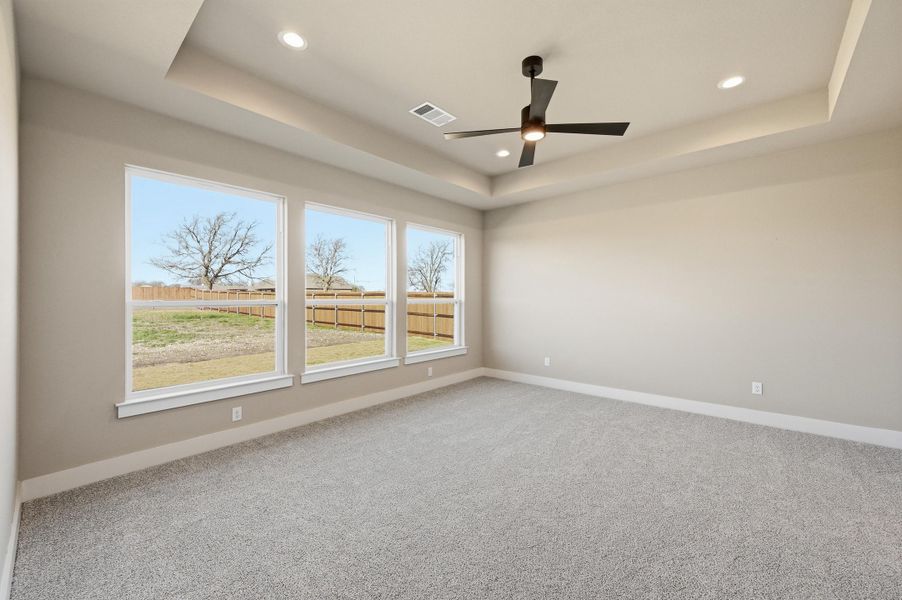 Spacious, unfurnished interior of a new home in Coyote Crossing, Godley (Image 32).