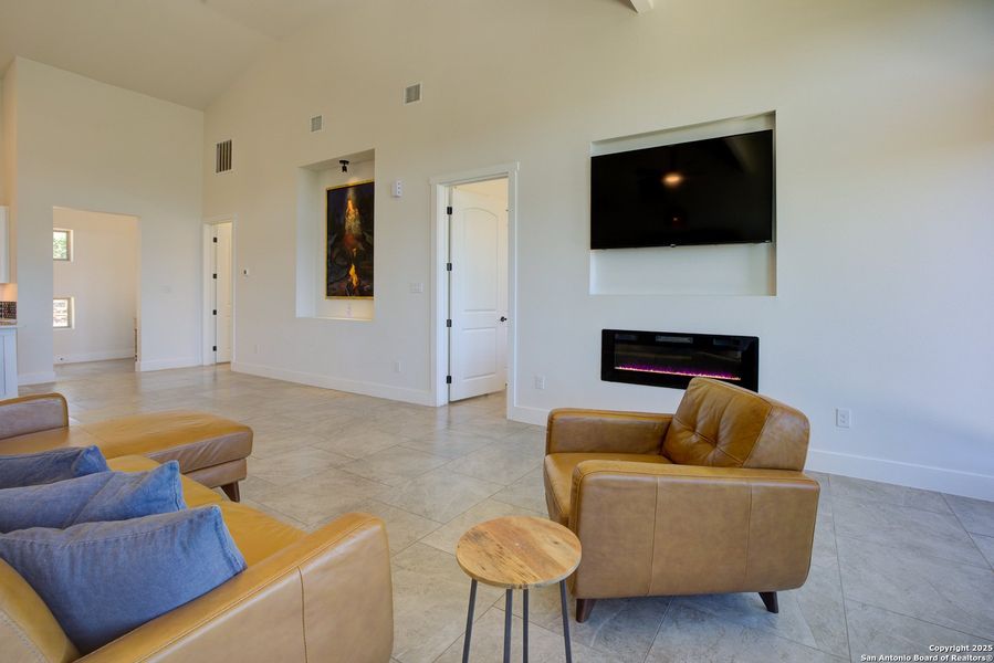 Furnished interior view inside a new home in , New Braunfels (Image 15). Furnished interior view inside a new home in , New Braunfels (Image 15).