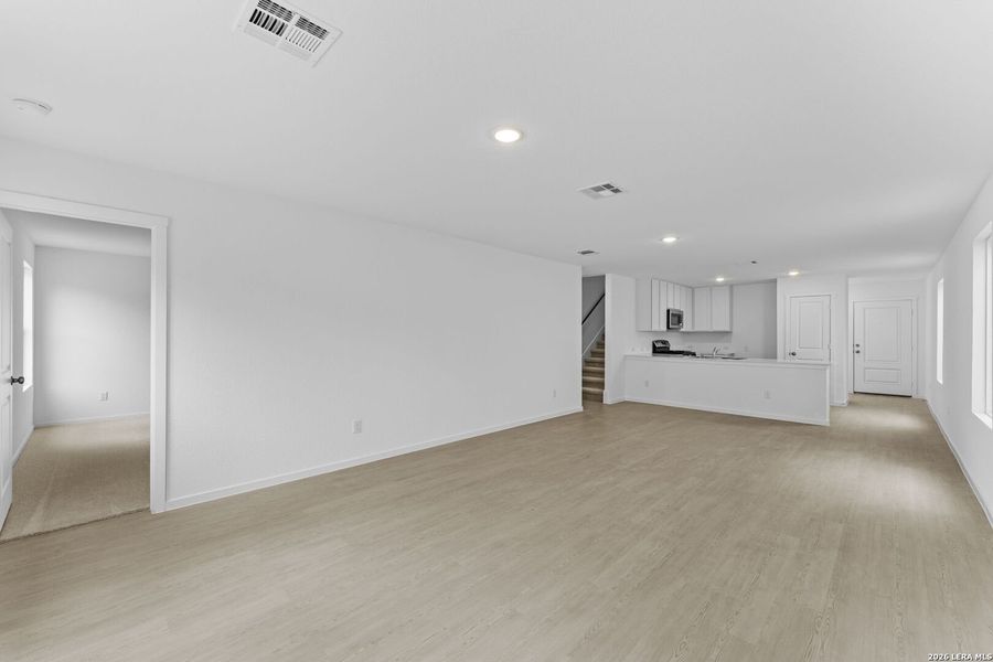 Spacious, unfurnished interior of a new home in Waterwheel, San Antonio (Image 31).