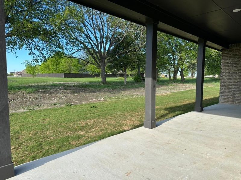 Exterior details and patio area of a home in Fannin Ranch, Leonard (Image 3).