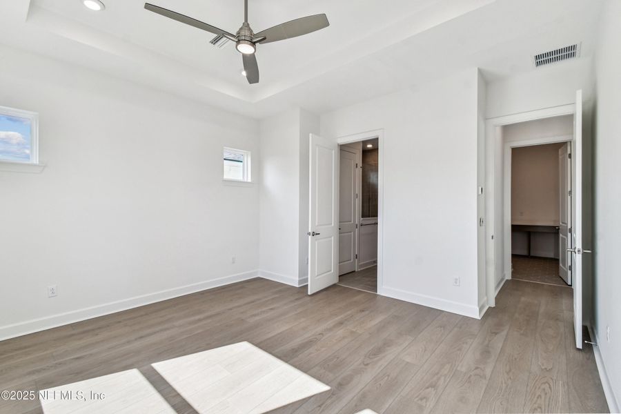 Spacious, unfurnished interior of a new home in Crosswinds 40’, Ponte Vedra (Image 23).