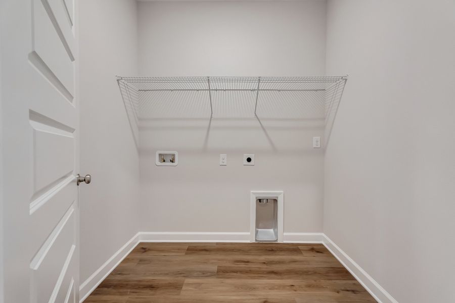 Spacious, unfurnished interior of a new home in , Crestview (Image 17).