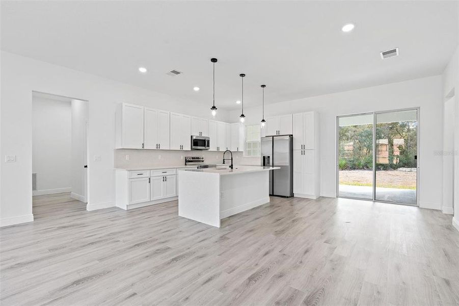 Furnished interior view inside a new home in , Ocala (Image 9).