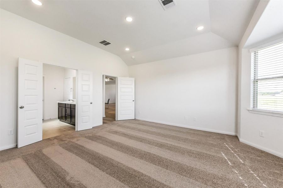 Spacious, unfurnished interior of a new home in Barton Place, Cleveland (Image 27). Spacious, unfurnished interior of a new home in Barton Place, Cleveland (Image 27).