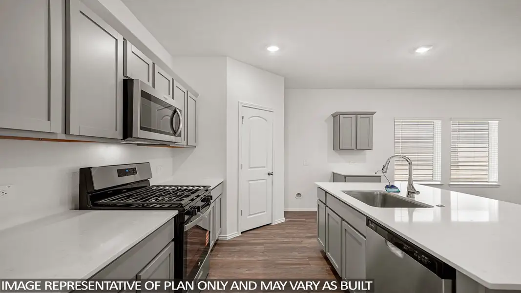 Furnished interior view inside a new home in Mill Creek, Magnolia (Image 5).