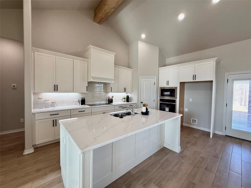 Furnished interior view inside a new home in , Lorena (Image 7).