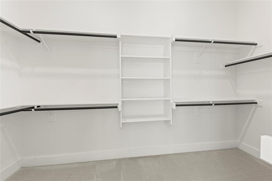 21. 608 Wilderness - Closet 21. 608 Wilderness - Closet