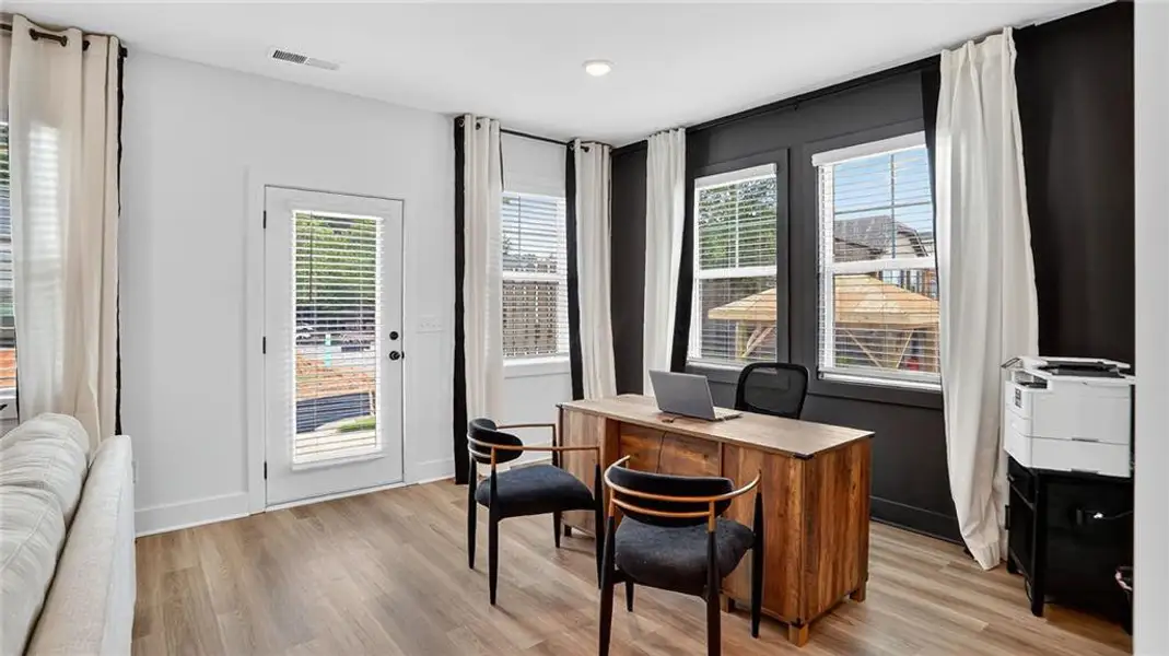 Furnished interior view inside a new home in Governors Parc, Kennesaw (Image 18).