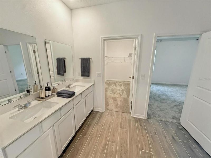Furnished interior view inside a new home in , Kissimmee (Image 9).