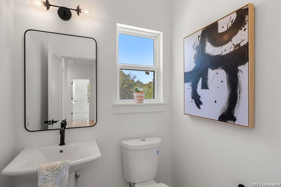 Furnished interior view inside a new home in , Blanco (Image 11).