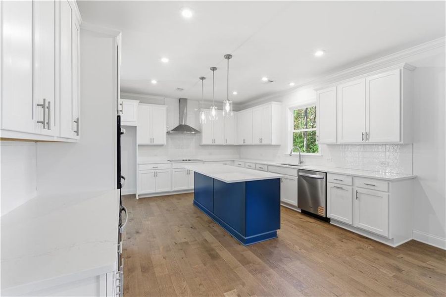 Furnished interior view inside a new home in The Estates at Hurricane Pointe, Douglasville (Image 17). Furnished interior view inside a new home in The Estates at Hurricane Pointe, Douglasville (Image 17).