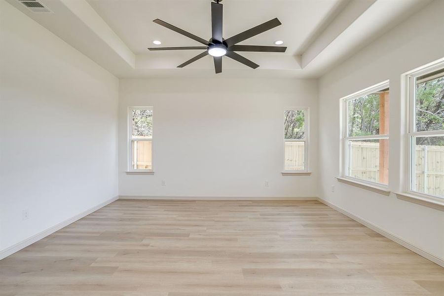Spacious, unfurnished interior of a new home in , Granbury (Image 19). Spacious, unfurnished interior of a new home in , Granbury (Image 19).