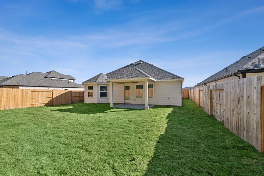 Exterior details and patio area of a home in Sorella, Tomball (Image 3).