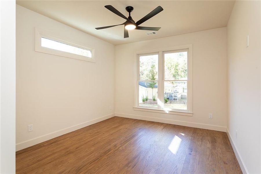 Spacious, unfurnished interior of a new home in , Scottdale (Image 25).