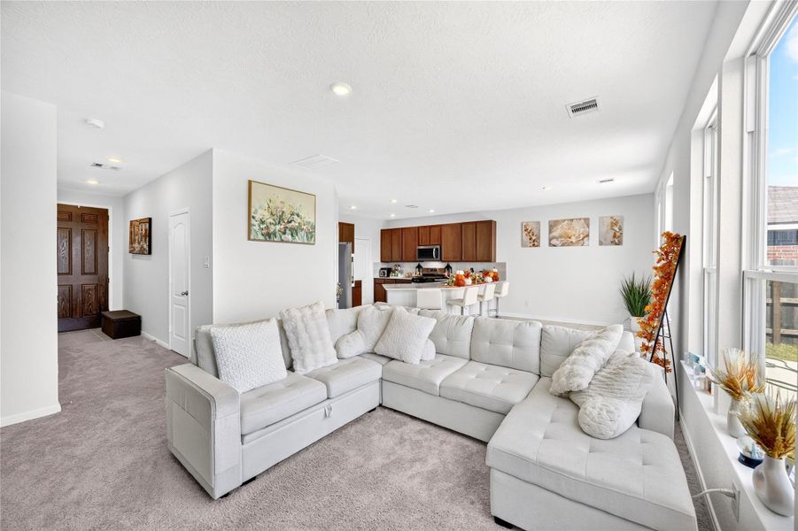 Furnished interior view inside a new home in , Katy (Image 10).