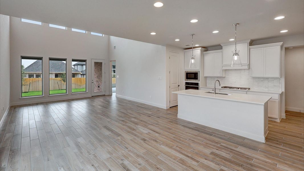 Spacious, unfurnished interior of a new home in Kallison Ranch, San Antonio (Image 29).
