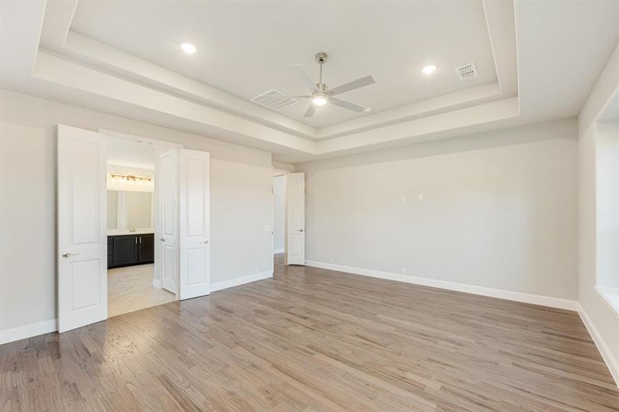 Spacious, unfurnished interior of a new home in Hayes Crossing, Midlothian (Image 15).