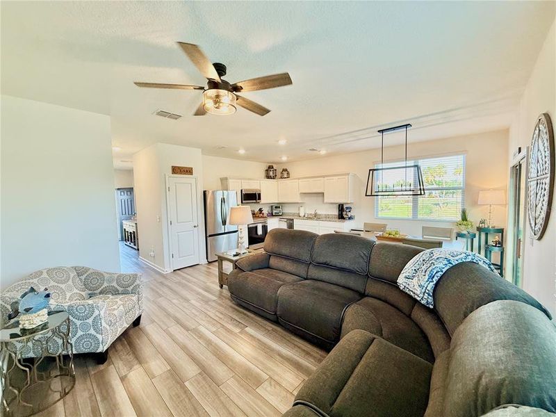 Furnished interior view inside a new home in , Gibsonton (Image 13).