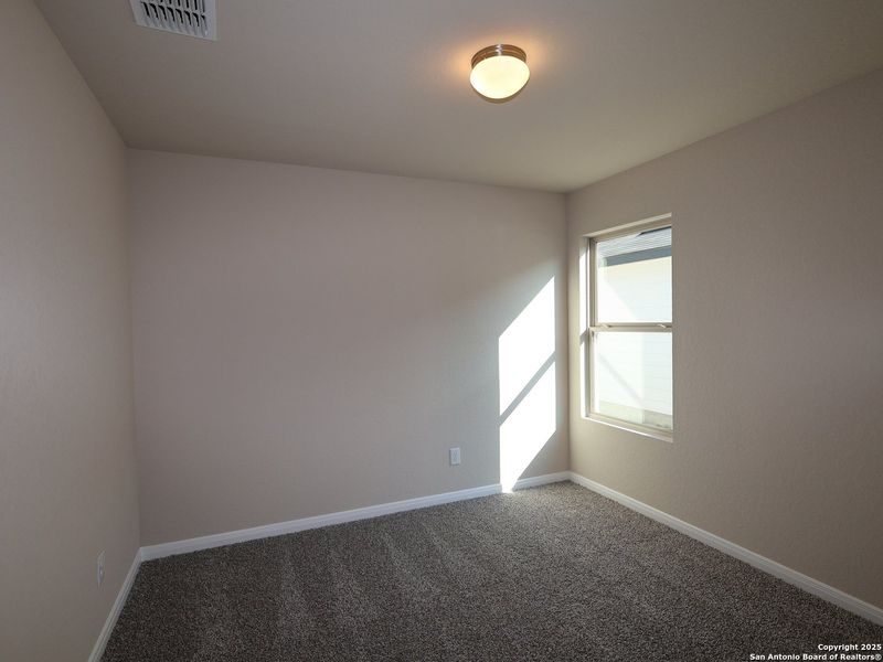 Spacious, unfurnished interior of a new home in Blue Ridge Ranch, San Antonio (Image 22). Spacious, unfurnished interior of a new home in Blue Ridge Ranch, San Antonio (Image 22).