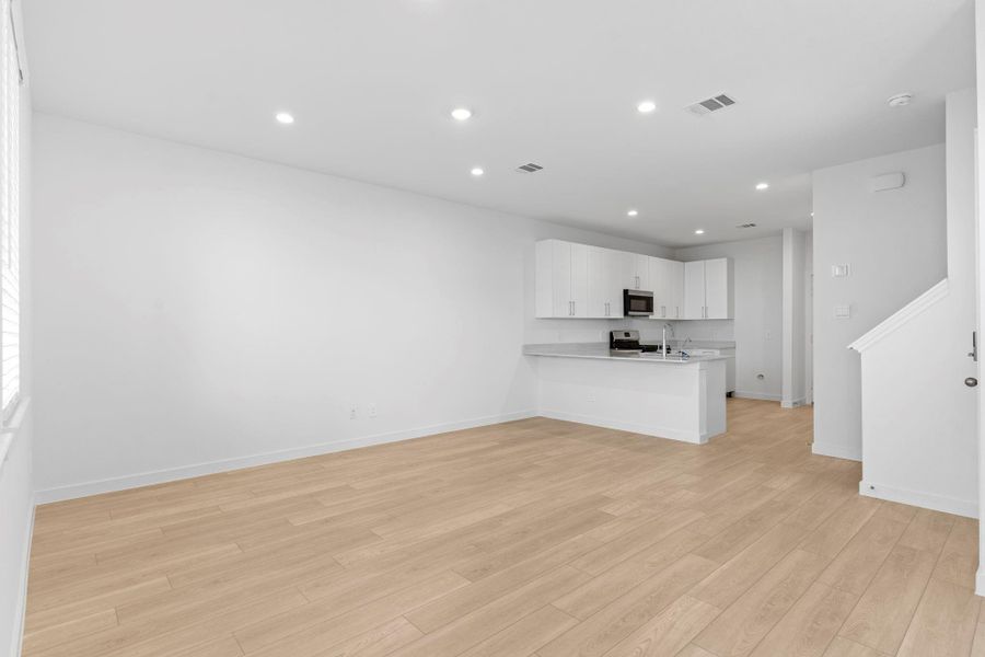 *Images and 3D tour are for illustration only and options may vary from home as built.