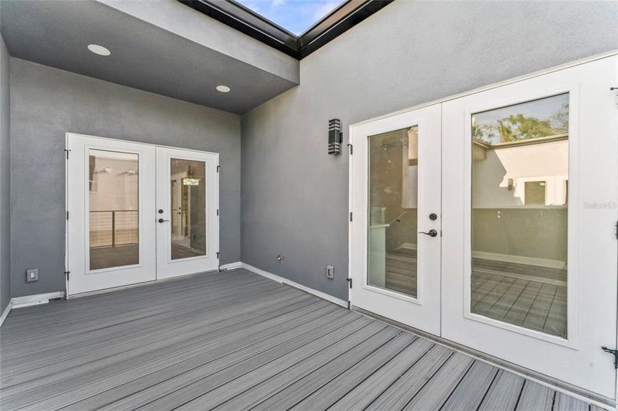 Spacious, unfurnished interior of a new home in , Tampa (Image 16).