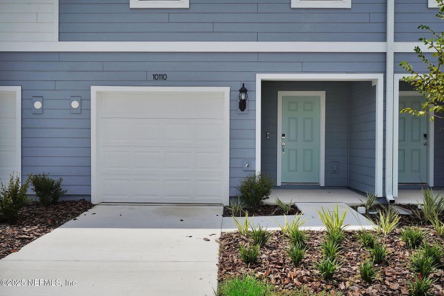 Exterior details and patio area of a home in , Jacksonville (Image 2). Exterior details and patio area of a home in , Jacksonville (Image 2).