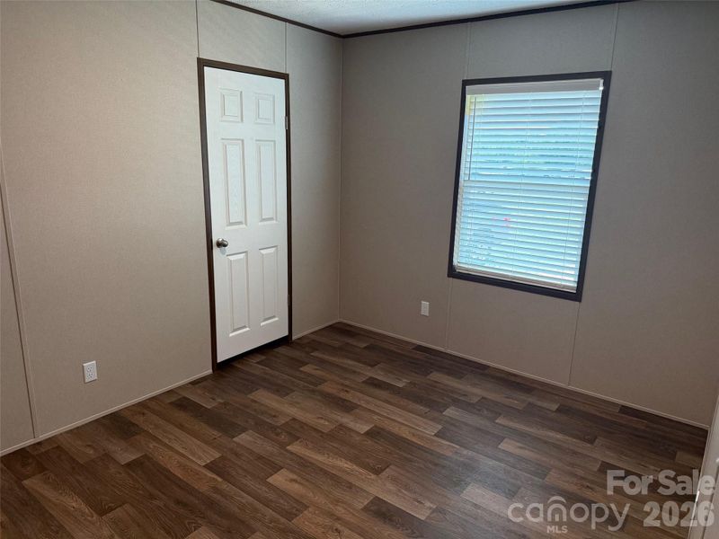 Spacious, unfurnished interior of a new home in , Shelby (Image 17).