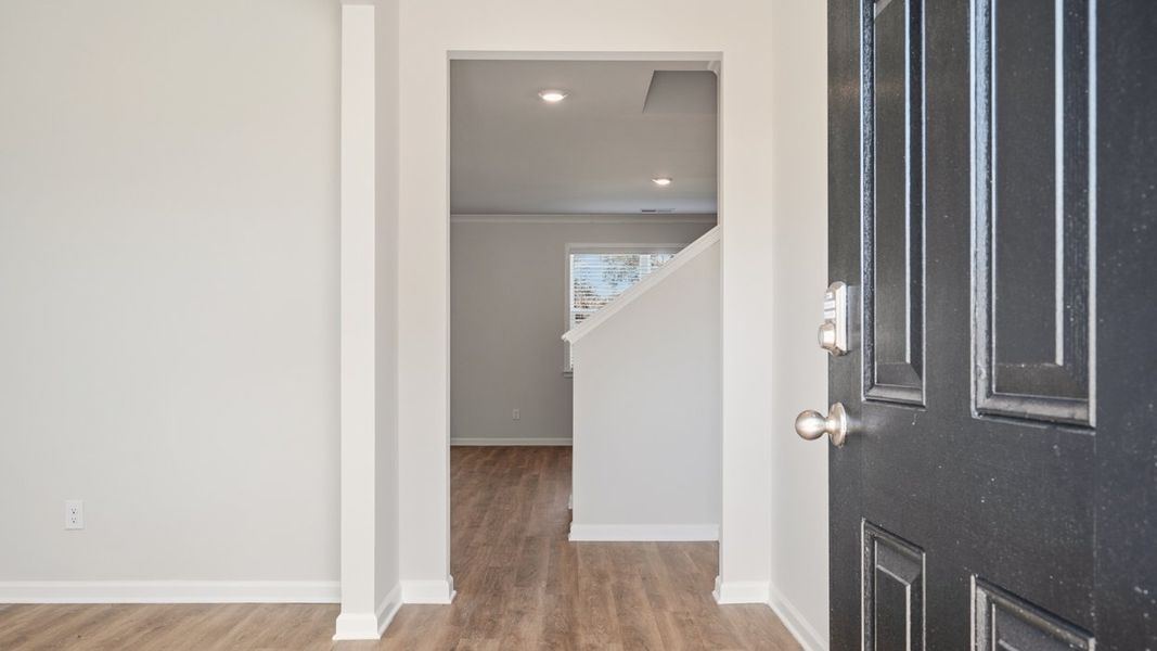 Spacious, unfurnished interior of a new home in Poplar Preserve, Newnan (Image 13).