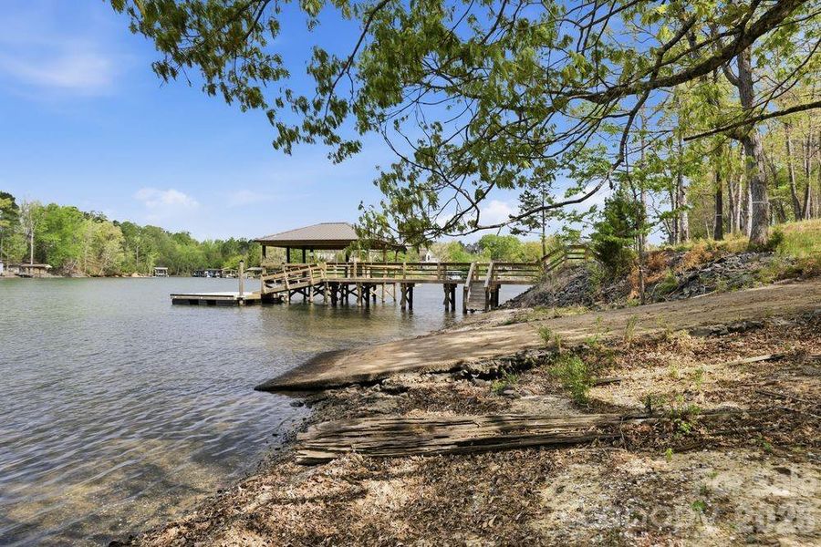 The Coves on Lake Wylie Community