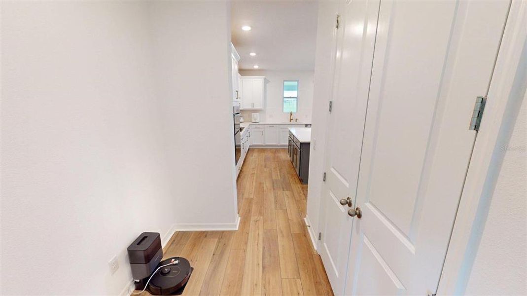 Spacious, unfurnished interior of a new home in , Winter Garden (Image 52). Spacious, unfurnished interior of a new home in , Winter Garden (Image 52).