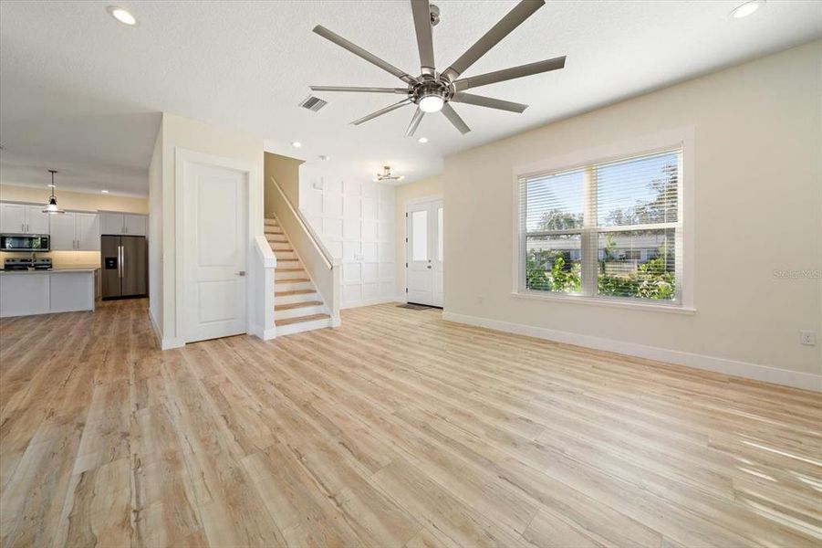 Spacious, unfurnished interior of a new home in , Largo (Image 55).