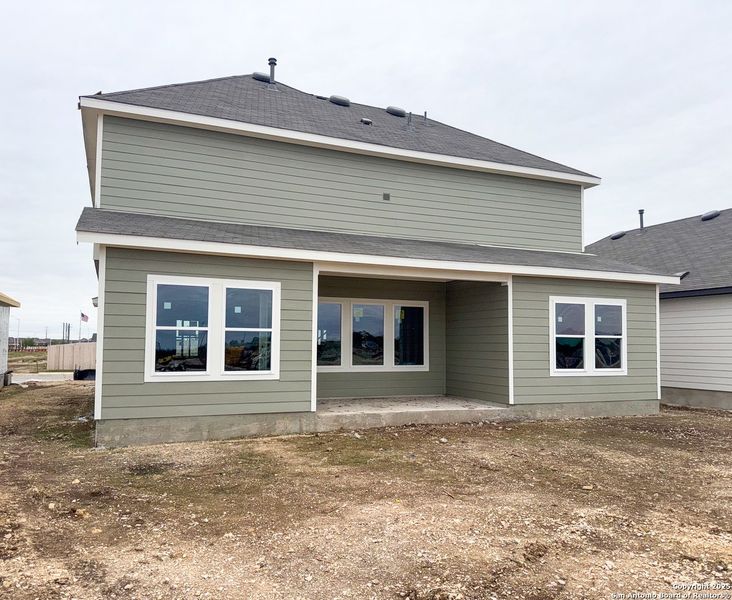 Exterior details and patio area of a home in Cordova Trails, Seguin (Image 3).