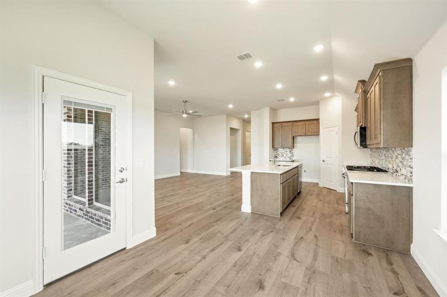 Furnished interior view inside a new home in Sunset Ridge, Alvarado (Image 11).