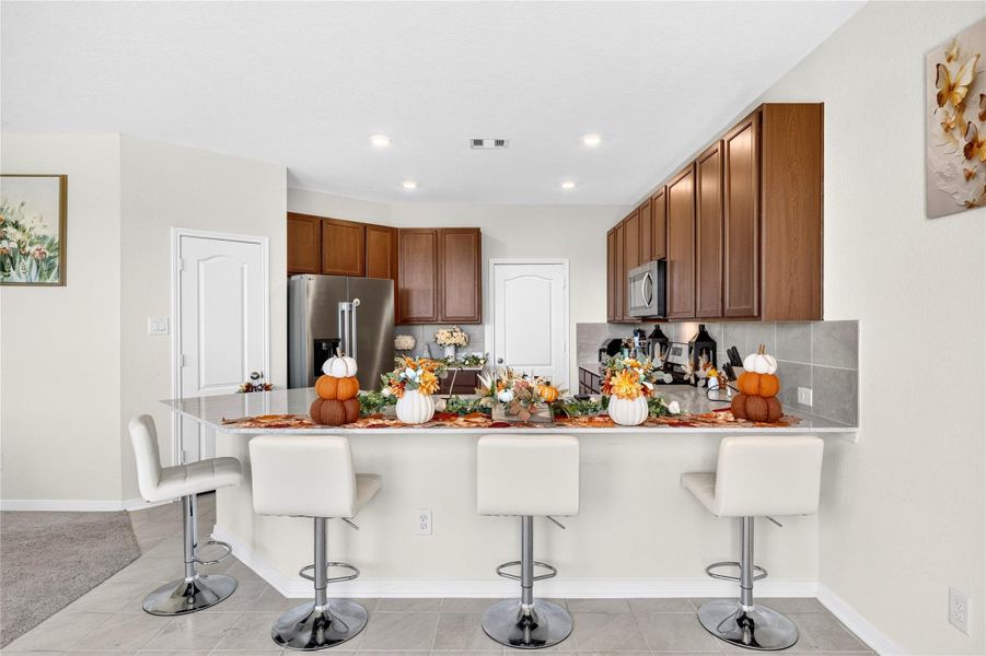 Furnished interior view inside a new home in , Katy (Image 9).