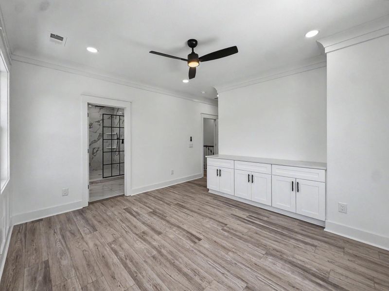 Spacious, unfurnished interior of a new home in , North Charleston (Image 43).