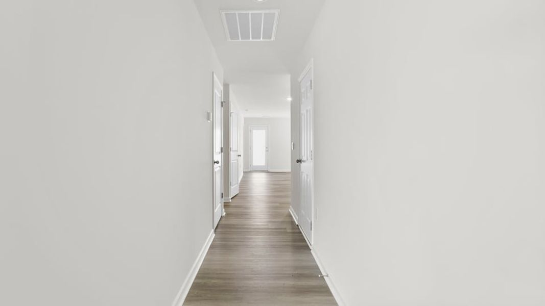 Spacious, unfurnished interior of a new home in Seneca Falls, Seneca (Image 11).