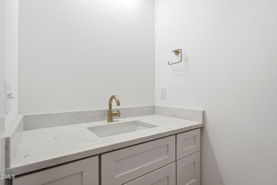 19-web-or-mls-dsc06562