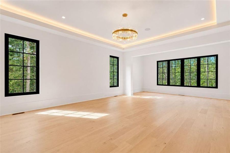 Spacious, unfurnished interior of a new home in , Alpharetta (Image 75).