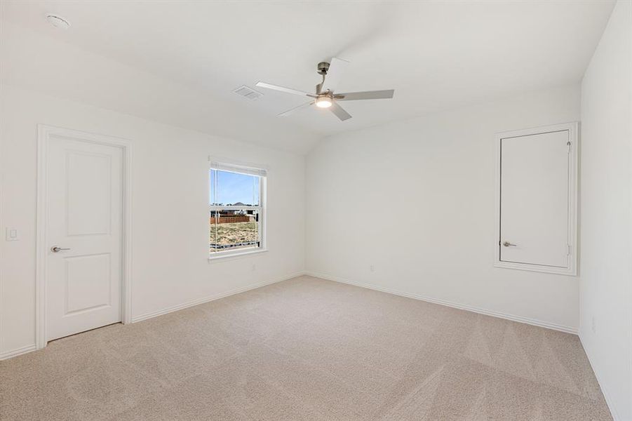Spacious, unfurnished interior of a new home in Wildflower Ranch 60-65, Justin (Image 33). Spacious, unfurnished interior of a new home in Wildflower Ranch 60-65, Justin (Image 33).