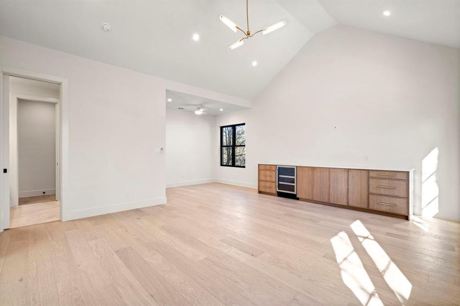 Spacious, unfurnished interior of a new home in , Dallas (Image 23).