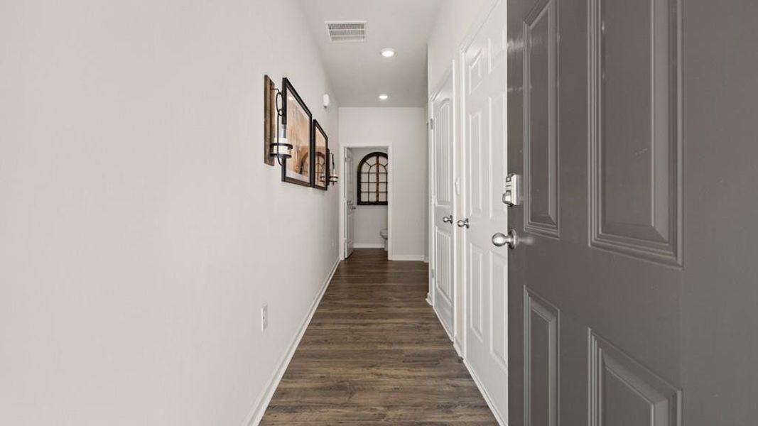 Spacious, unfurnished interior of a new home in Hughes Court, Dawsonville (Image 17).