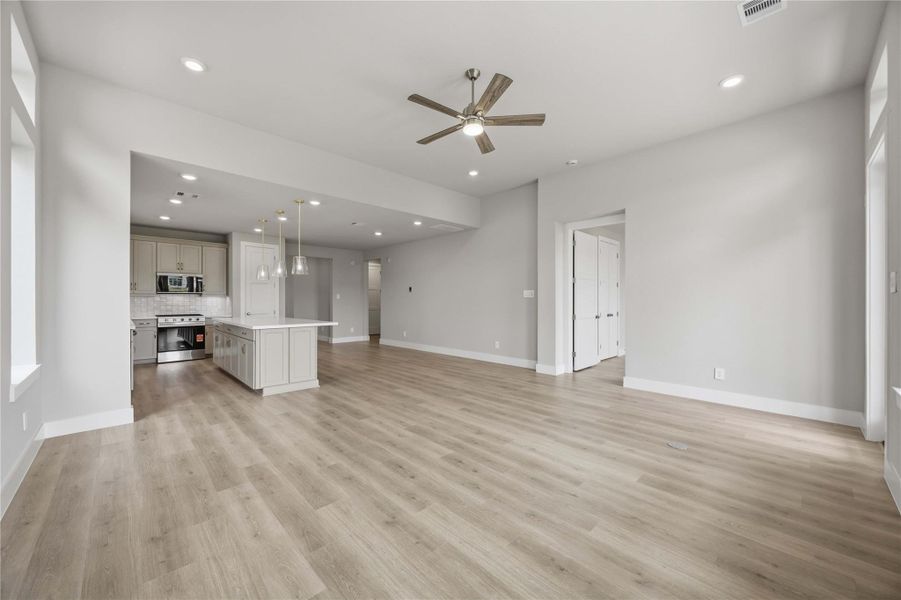 Spacious, unfurnished interior of a new home in Elyson, Katy (Image 21). Spacious, unfurnished interior of a new home in Elyson, Katy (Image 21).