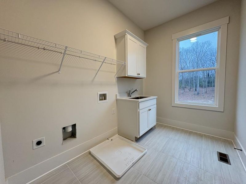 Image 20 of a home in .